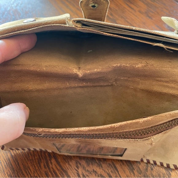 Vintage Hand Tooled Leather Wallet - Picture 7 of 15